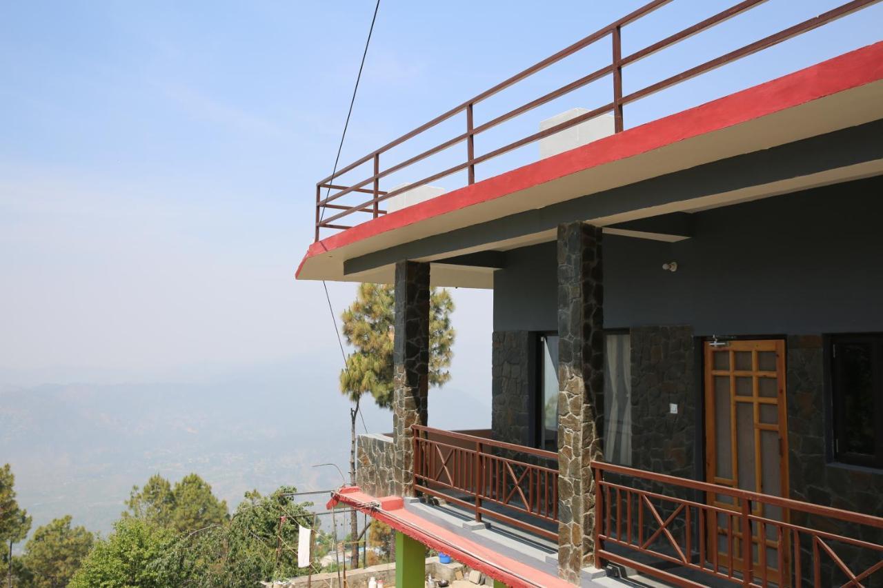 The Buransh Inn 알모라 외부 사진