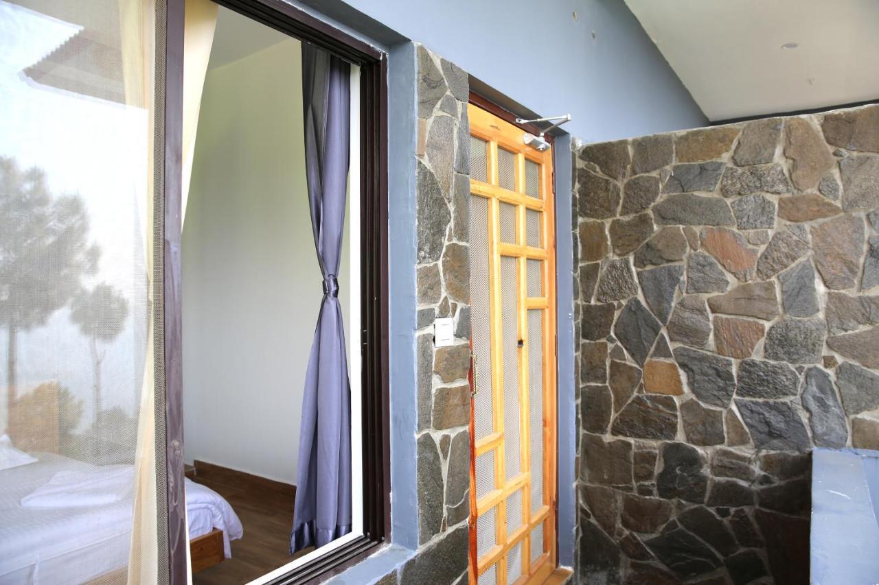 The Buransh Inn 알모라 외부 사진